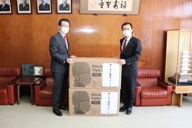 20200427マスク寄贈