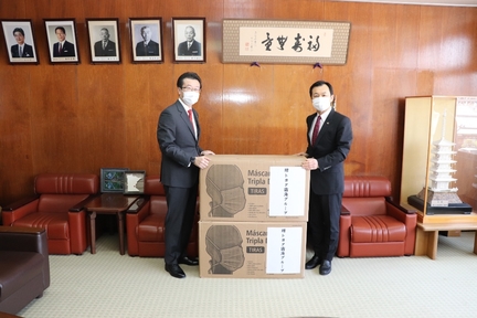 20200427マスク寄贈