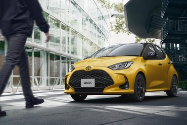 特別仕様車Z“URBANO”（ハイブリッド・2WD）［ベース車両はZ（ハイブリッド・2WD）］